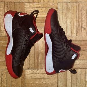 Jordans jumpman- sizes US7-Black&red-almost new.